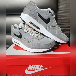 Nike Air Max 1 Size 13 (Rare)